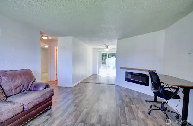 Living room w/fireplace (Unit A)