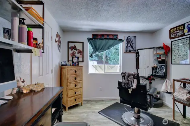 Bedroom 3 (Unit B)