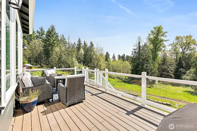 2nd deck off of 2nd living room with peekaboo views of Mt. Rainier