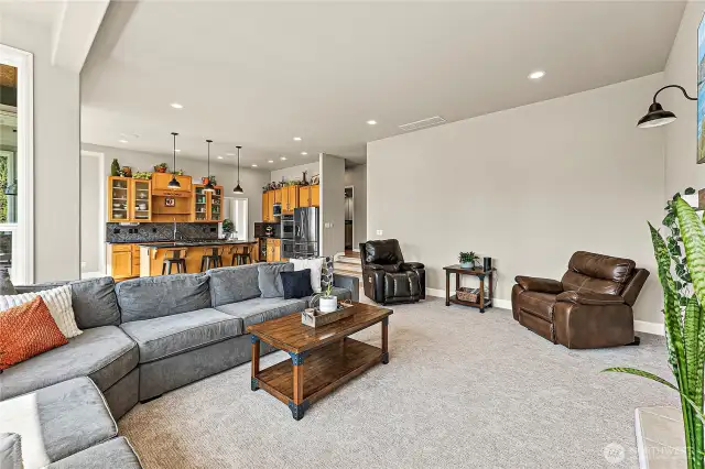 2nd living room