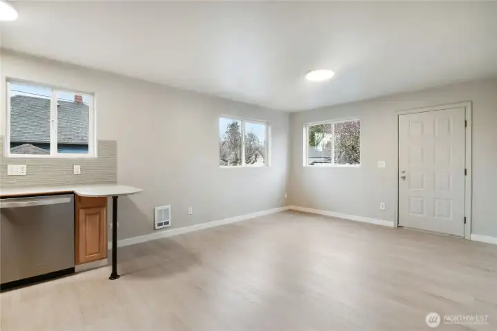 Open space with kitchen eating station