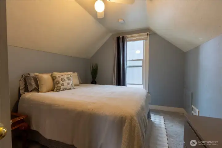 Bright & Comfortable Bedroom 1