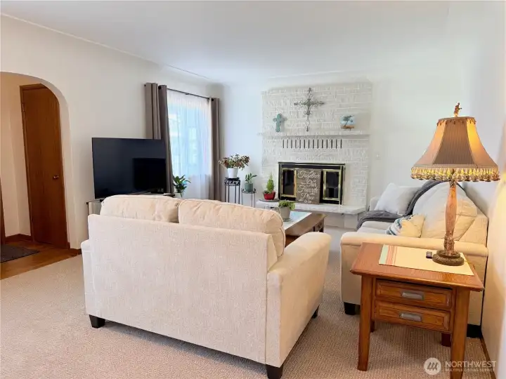 Additional living space with cozy layout