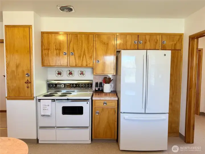 Functional kitchen with plenty of storage