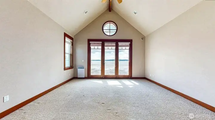 Two identical bedrooms with full size on suites on either end of the landing for privacy......