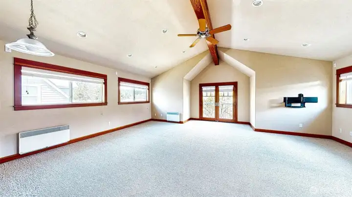 And this is the Extra Large Bonus Room with....