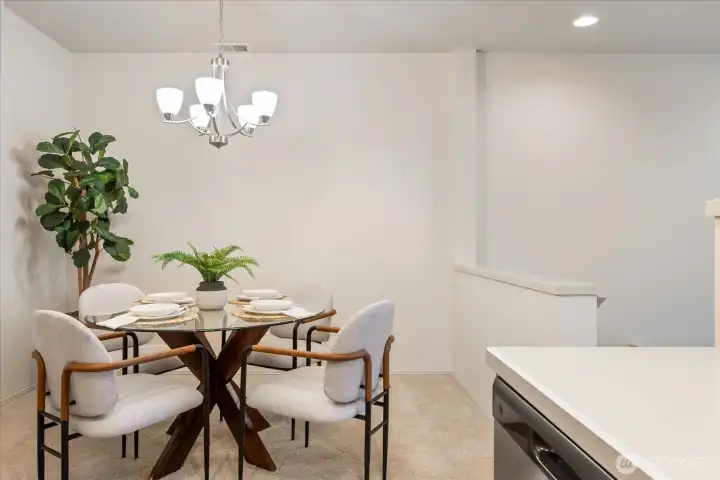 Dinning Area (Angle 1)