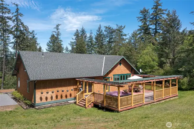 38 ft. x 24 ft. Deck