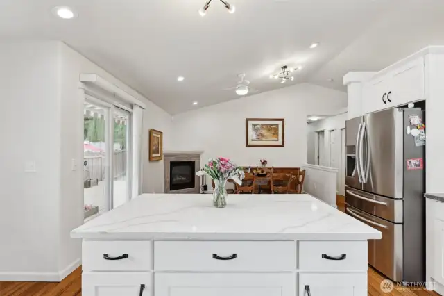 Kitchen Picture #3