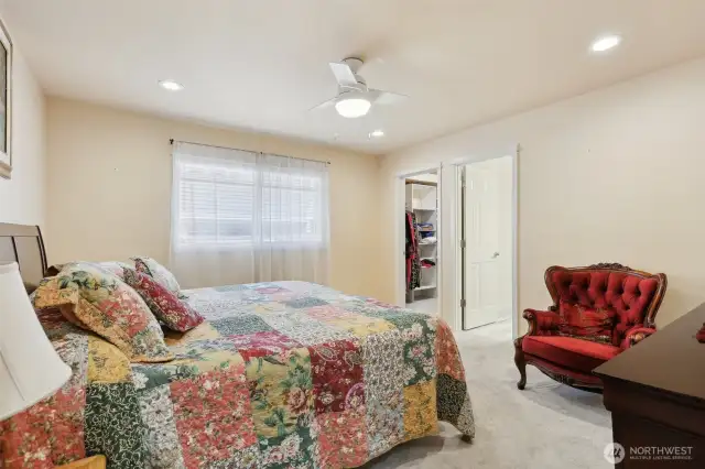 Master Bedroom Picture #1