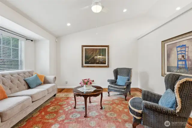 Living Room Picture #2