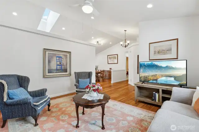 Living Room Picture #3