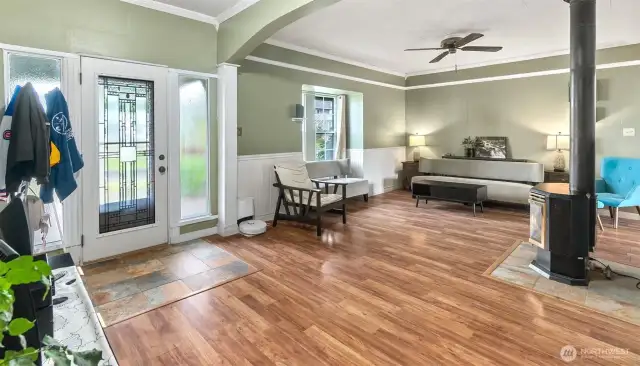 Spacious and charming great room