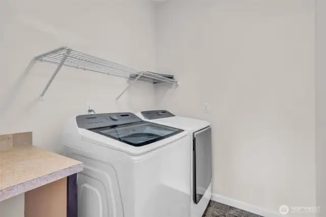 Utility room on Main. Washer & dryer stay!