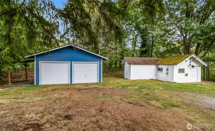 2 car garage and an extra outbuilding.