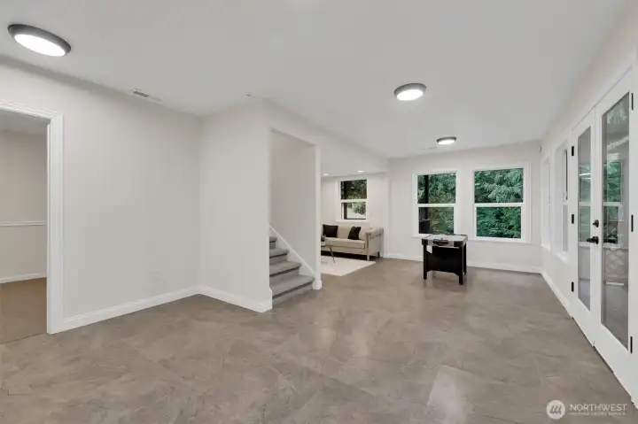 Large bonus room offers endless possibilities, media room, gym, or studio!