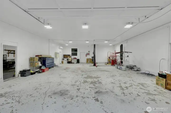 Two hydraulic lifts make this a mechanic or hobbyist’s dream!