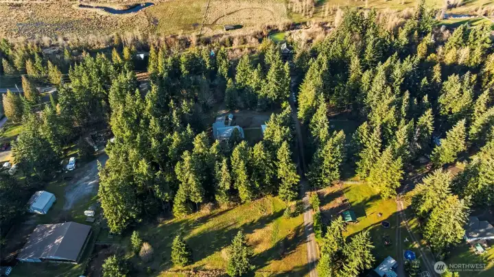 Minutes to shops but surrounded by nature.