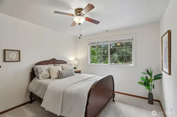 Secondary upstair bedroom