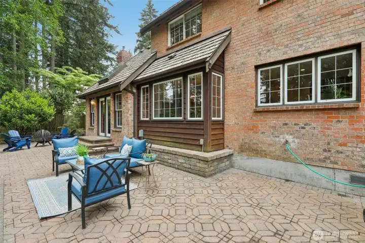 Stunning brickwork throughout