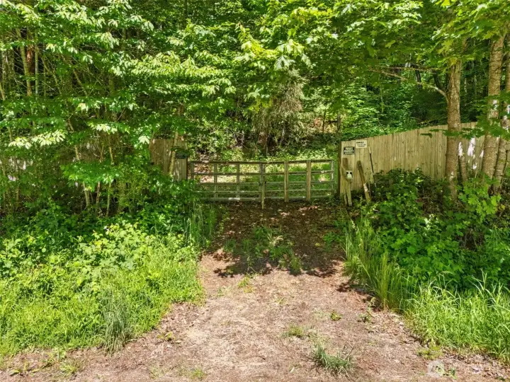 Sunnyside Road gate into property.
