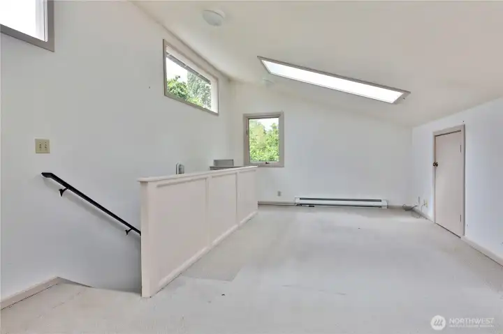 Bonus room above shop
