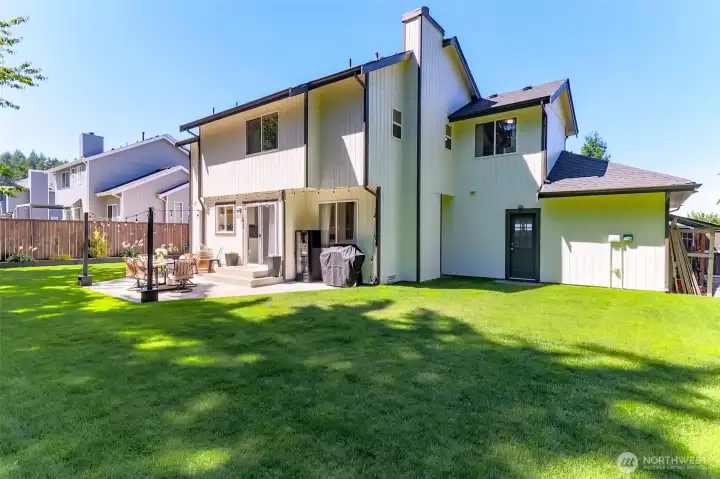 Large back yard Large back yard
