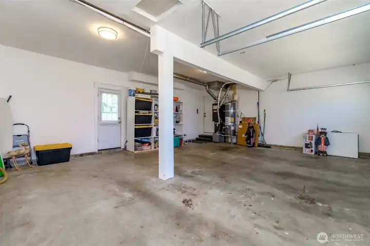 3 car garage HVAC and Water Heater 3 car garage HVAC and Water Heater