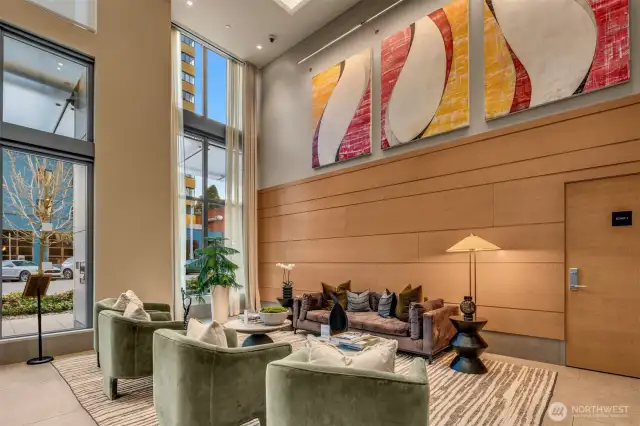 Lobby & coffee shop