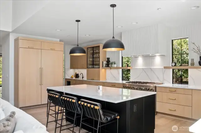 Side by side refrigerator and freezer to handle all  your costco runs