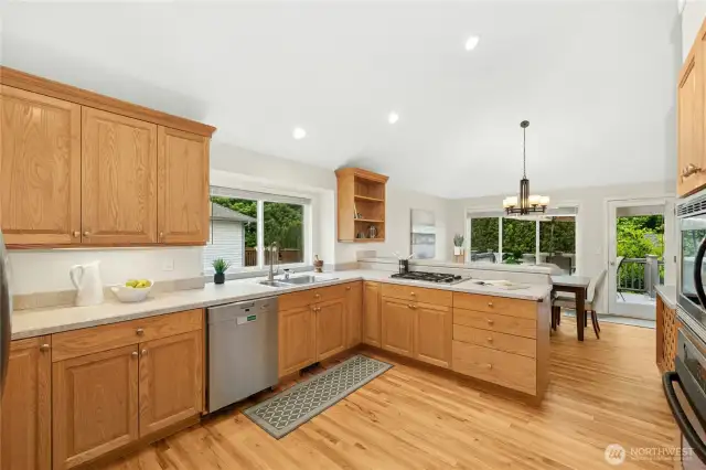 A very roomy kitchen complete with ample cabinetry! Gas cooking too!