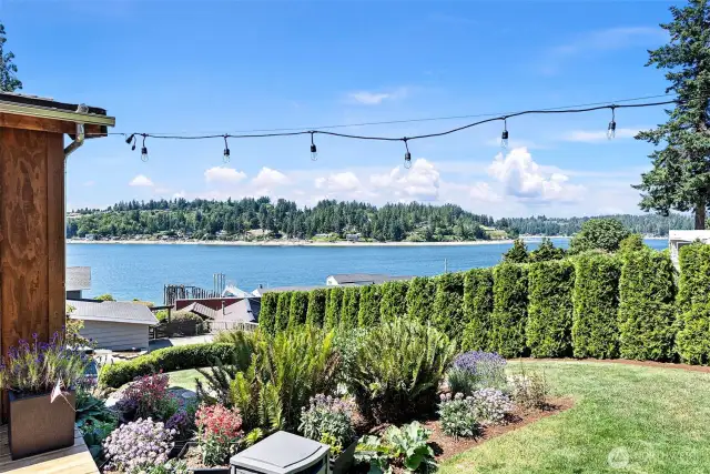 One doesn't be just on the front of the home to enjoy the out doors and spectacular views. If gardening is your hobby - do it with a view!