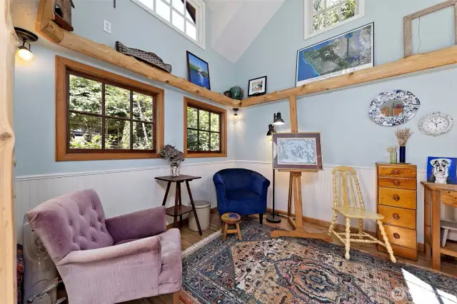 Lots of windows for great light in here.