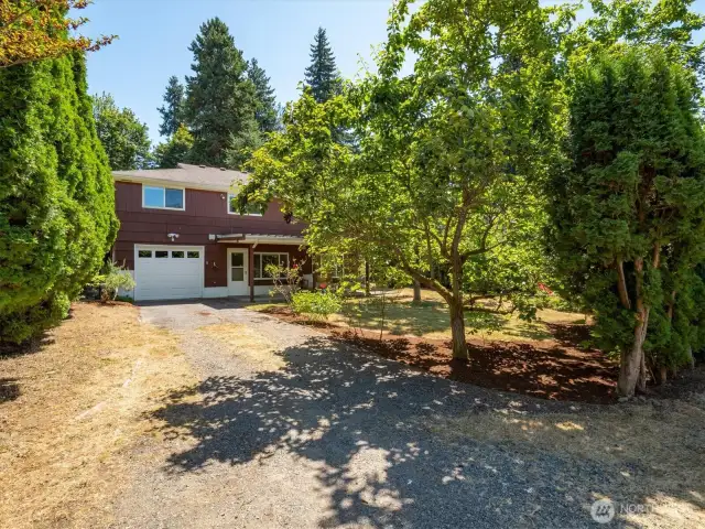 Extra off street parking and easy alley access to the garage.