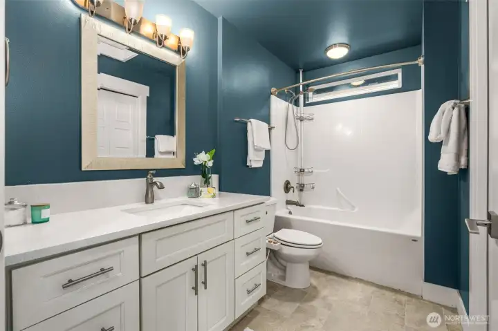 Guest Full Bath upstairs