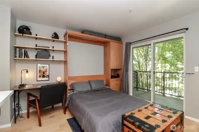 Murphy bed conveys