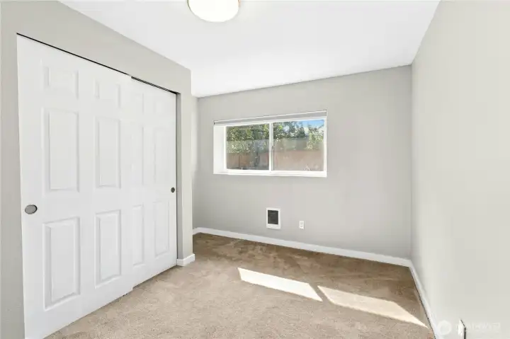 Smaller bedroom 4 of 5.