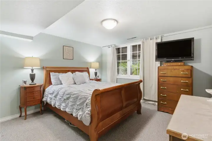 Guest room ready for friends and family.