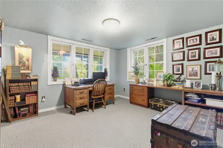 Stunning office/study or 4th bedroom.