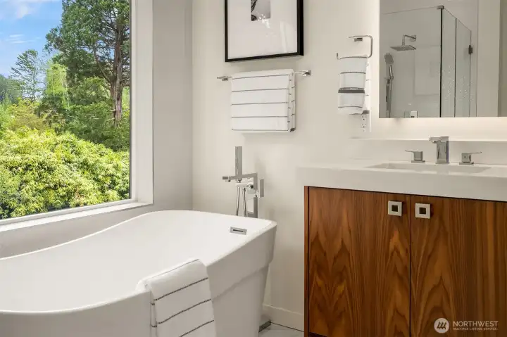 Views of the natural vegetation from your soaking tub