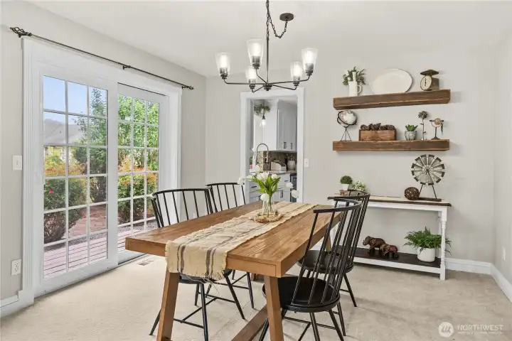Formal dining Formal dining