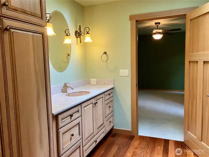 en-suite master 1 en-suite master 1