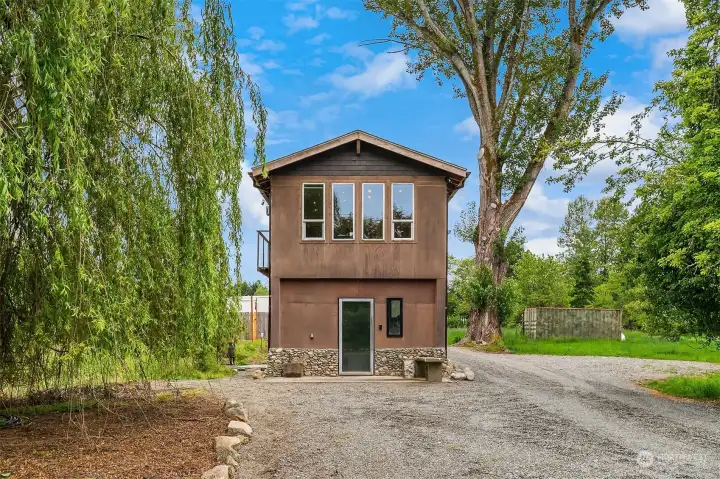Cottonwood Studio Rental with office space below