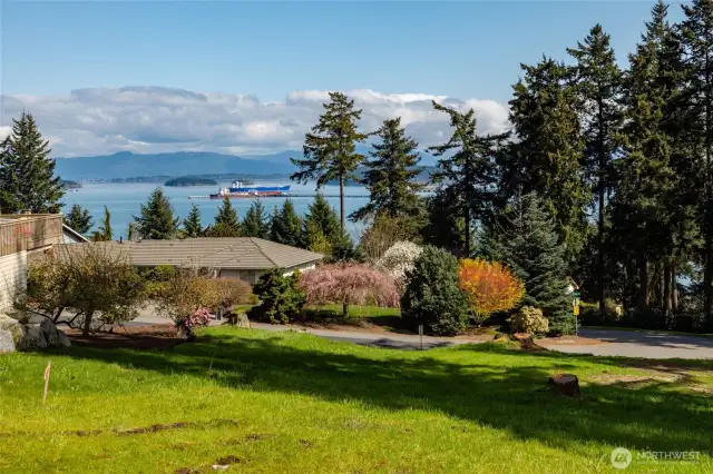 Beautiful Fidalgo Bay and mountain views