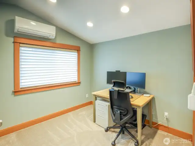 2nd bedroom currently used for remote working.