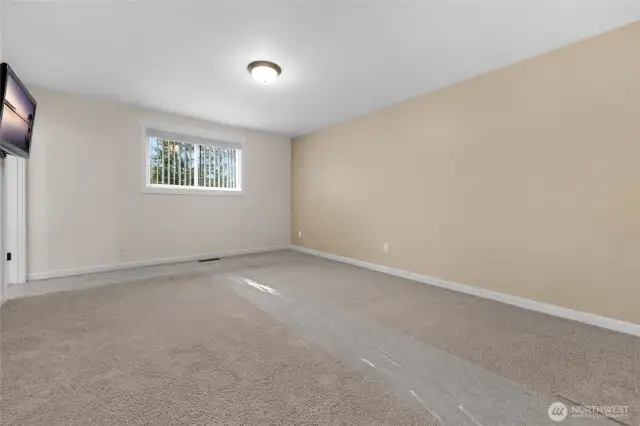Upper bedroom