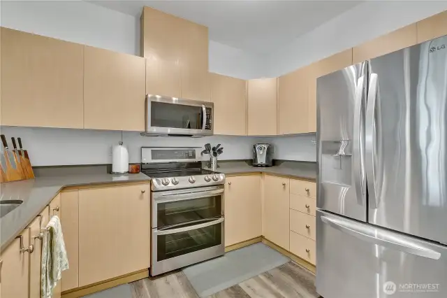 All appliances stay!