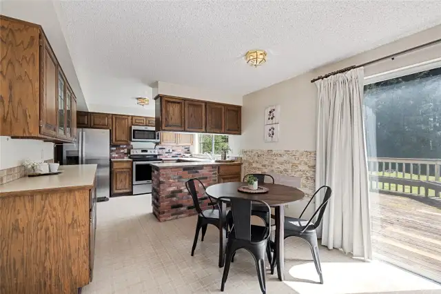 Spacious eating area with plenty of room to expand kitchen
