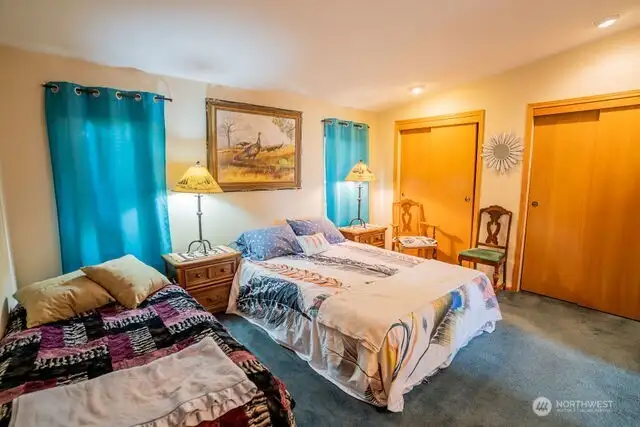 Primary bed