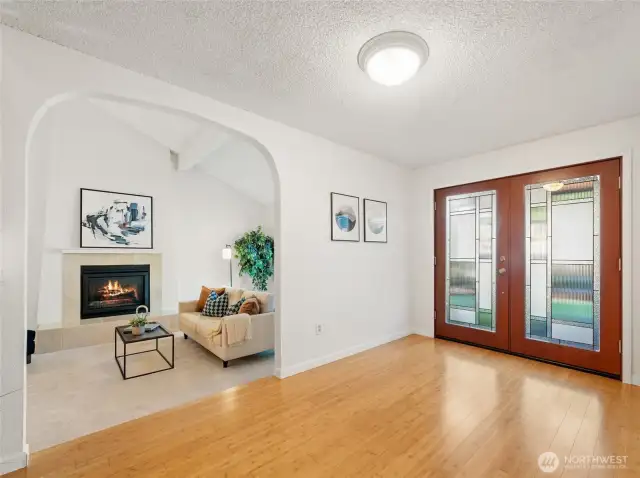 Freshly painted throughout, the grand entryway welcomes you with its spacious layout and effortless flow into the formal living room—creating an inviting and elegant first impression.